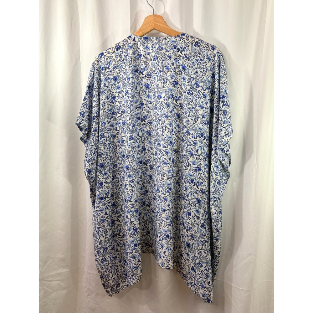 LOFT Women's Blue & White Floral Kimono Wrap Size M/L 100% Modal Career Boho - Picture 2 of 4